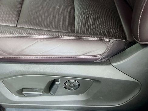 Used 2025 Ford Explorer Platinum w/ Ultimate Package image 17