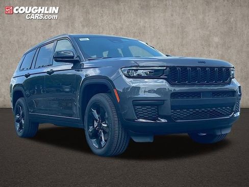 New 2025 Jeep Grand Cherokee L Altitude AWD/4WD image 1