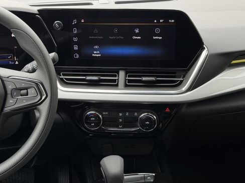 New 2026 Chevrolet Trax LT image 14