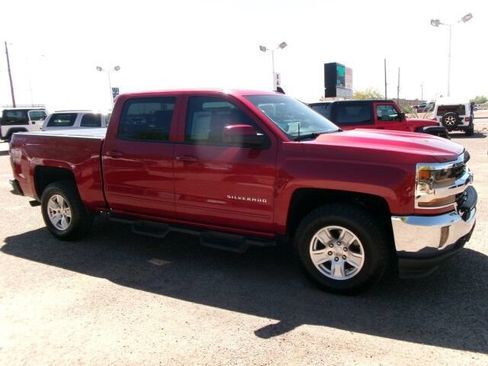 Used 2018 Chevrolet Silverado 1500 LT w/ All Star Edition AWD/4WD image 6