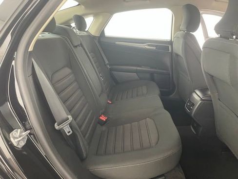 Used 2019 Ford Fusion SE image 46