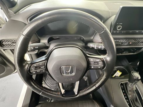 Used 2023 Honda HR-V Sport image 11