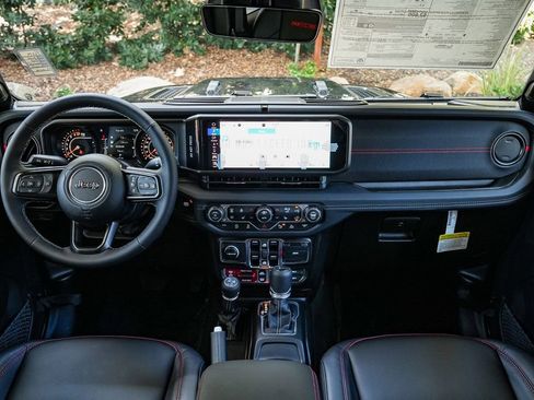 New 2026 Jeep Gladiator Rubicon image 12