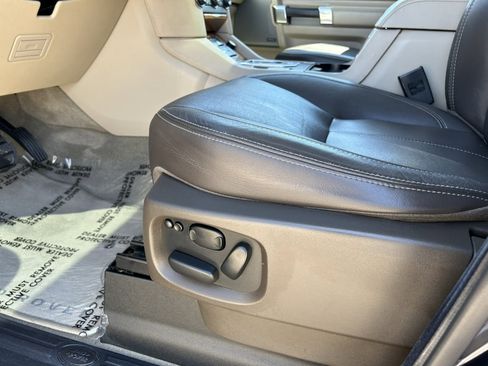 Used 2014 Land Rover LR4 HSE LUX image 13
