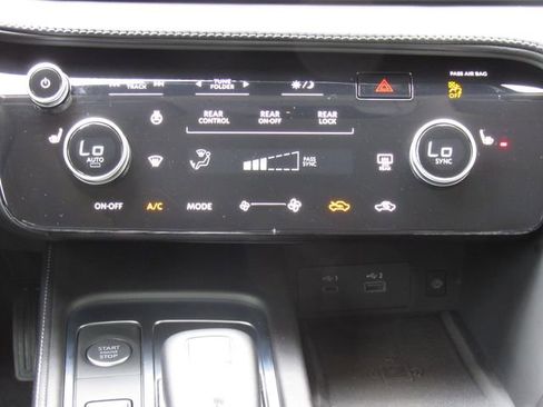Used 2025 INFINITI QX60 Luxe AWD/4WD image 32