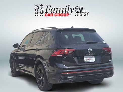 Used 2024 Volkswagen Tiguan SE R-Line w/ MDO Package, Three-Row FWD image 3