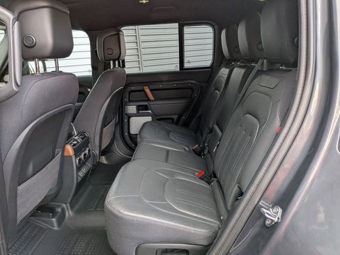 Used 2023 Land Rover Defender 130 X image 25