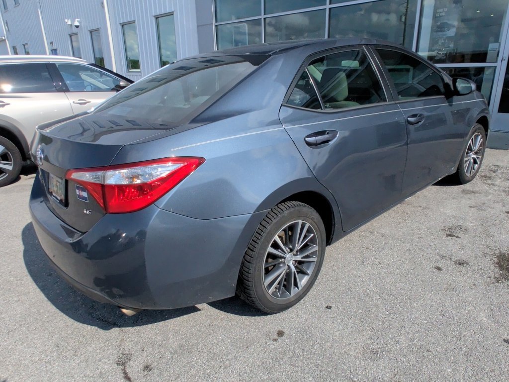 Used 2016 Toyota Corolla LE FWD image 3