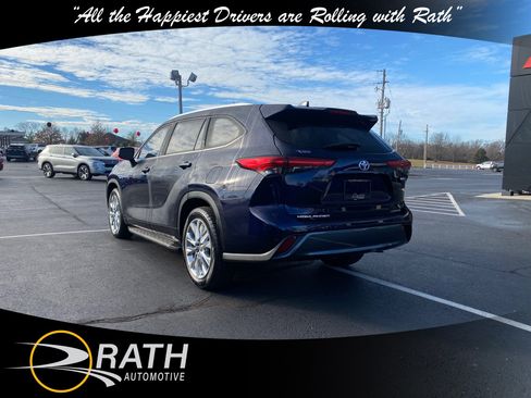 Used 2022 Toyota Highlander Limited image 7