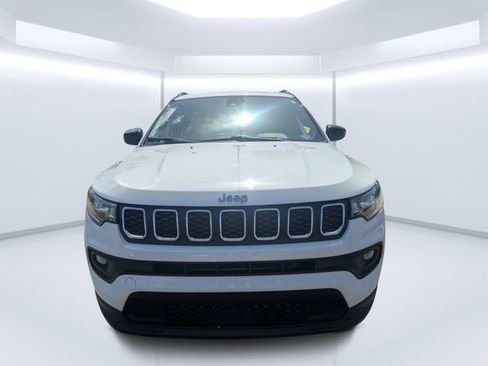 Certified 2024 Jeep Compass Latitude AWD/4WD image 8