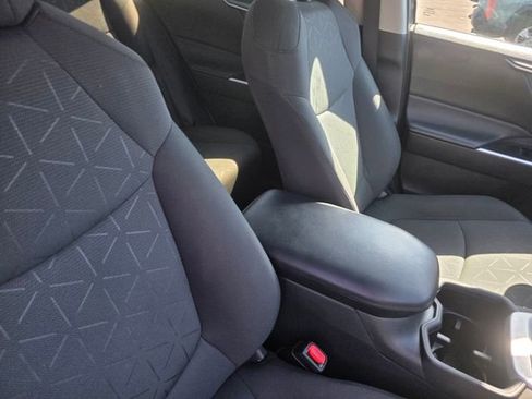 Used 2024 Toyota RAV4 XLE FWD image 14