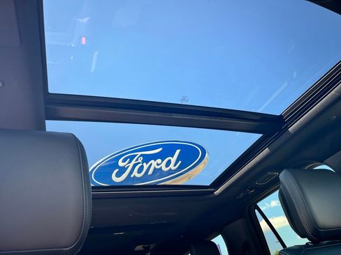 New 2026 Ford Expedition Max Platinum w/ Stealth Performance Package AWD/4WD image 20