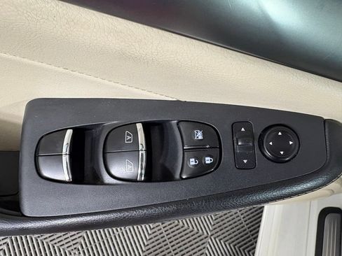 Used 2020 Nissan Maxima 3.5 SL w/ Floor Mat Group FWD image 13