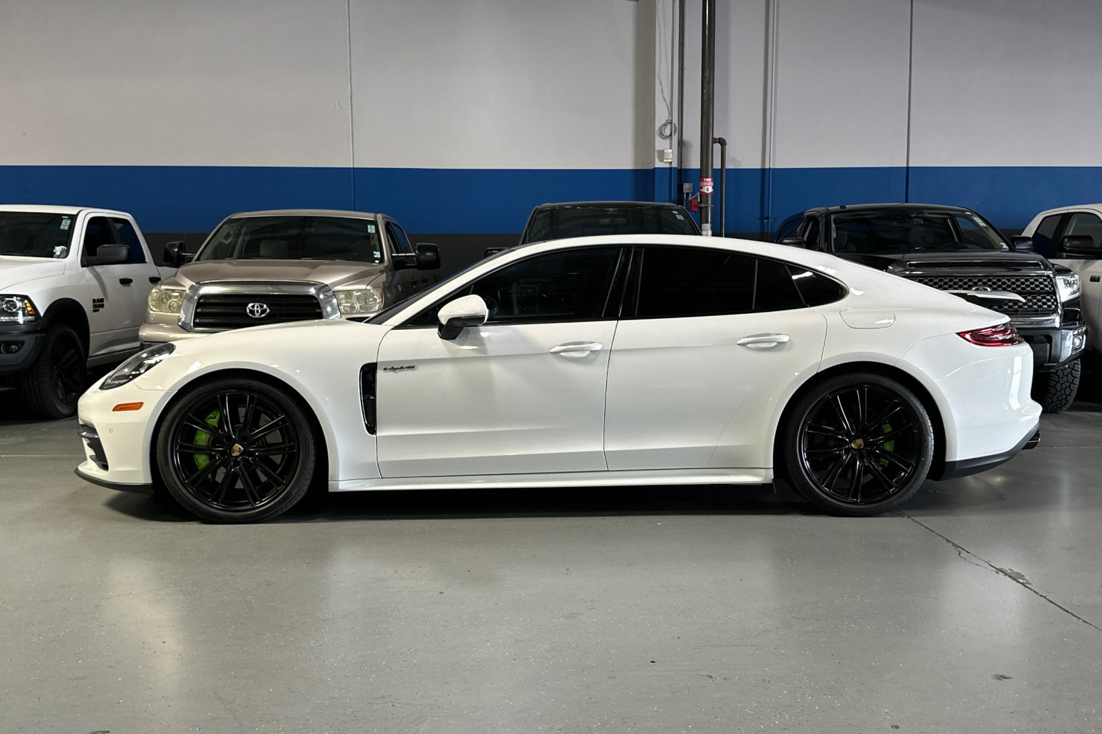 Used 2019 Porsche Panamera 4 AWD/4WD image 7