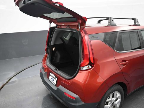 Used 2022 Kia Soul LX w/ Technology Package FWD image 25