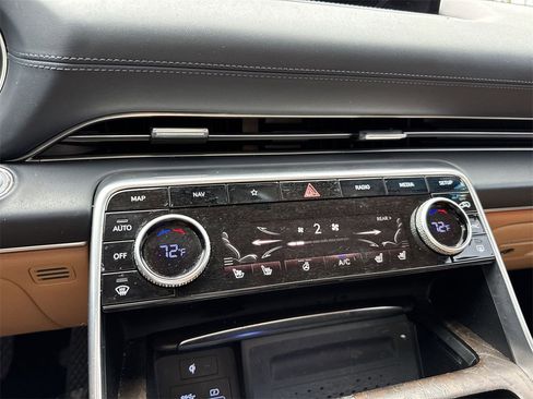 Used 2022 Genesis GV80 2.5T w/ Prestige Package 05 image 52