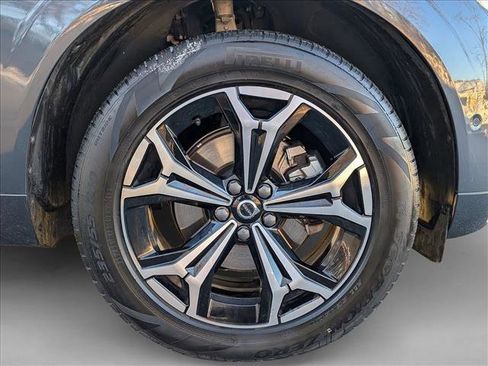Used 2022 Volvo XC60 B5 Momentum w/ Advanced Package image 23