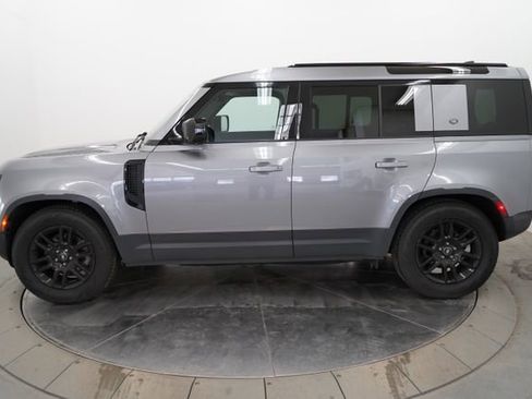 Used 2024 Land Rover Defender 110 S image 7