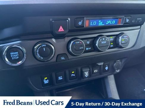 Used 2023 Toyota Tacoma TRD Sport w/ TRD Premium Sport Package AWD/4WD image 23