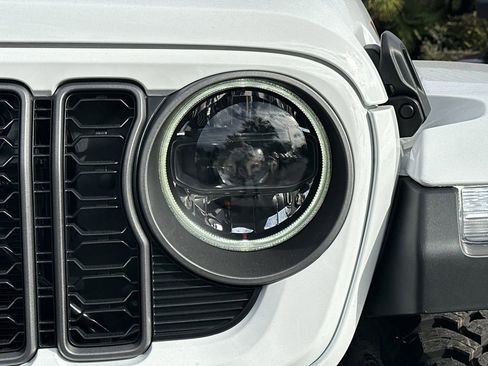New 2026 Jeep Gladiator Mojave AWD/4WD image 7