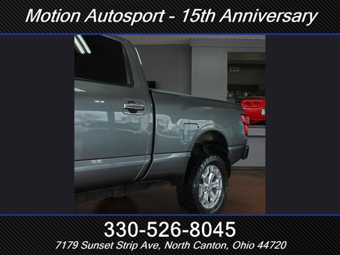 Used 2016 Nissan Titan SV image 46