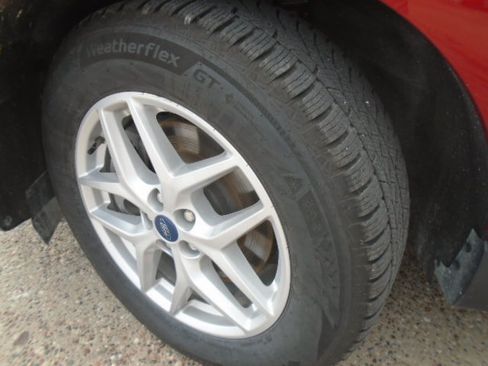 Used 2022 Ford Edge SEL w/ Class II Trailer Tow Package AWD/4WD image 3