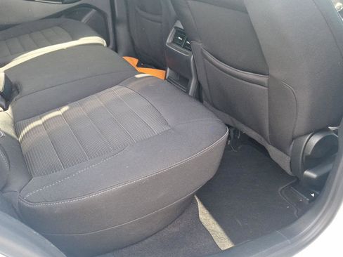 Used 2019 Ford Edge SEL AWD/4WD image 17