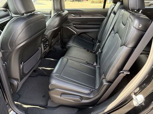 Used 2023 Jeep Grand Cherokee L Overland image 17