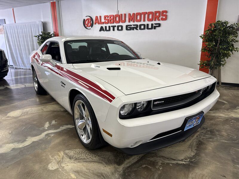 Used 2014 Dodge Challenger R/T RWD image 1