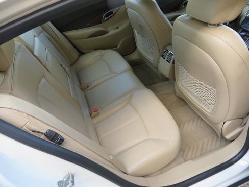 Used 2013 Buick LaCrosse Leather image 14