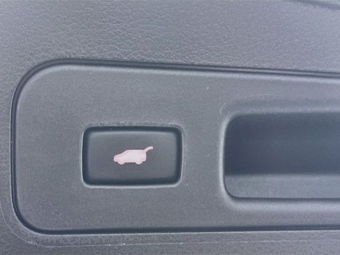 Used 2020 Acura MDX FWD image 30