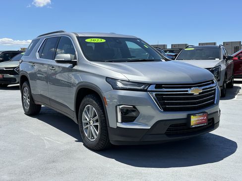 Used 2023 Chevrolet Traverse LT FWD image 10