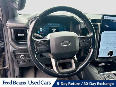 Used 2022 Ford Expedition Platinum AWD/4WD image 16