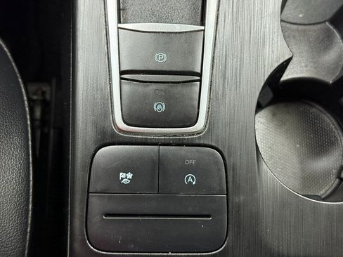 Used 2020 Ford Escape SEL image 22