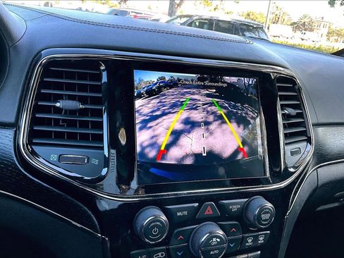 Used 2020 Jeep Grand Cherokee High Altitude image 24