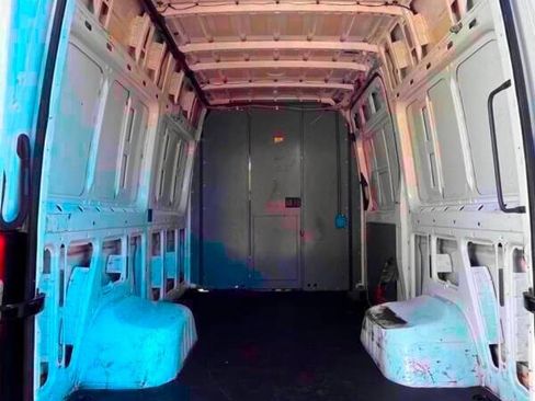 Used 2014 Freightliner Sprinter 3500 image 16