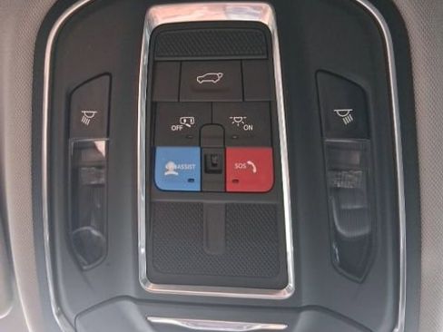 Used 2021 Jeep Grand Cherokee L Limited image 32