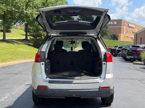 Used 2015 GMC Terrain SLE FWD image 4