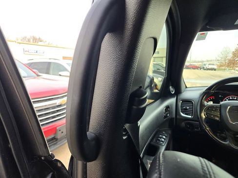 Used 2020 Dodge Durango GT image 34