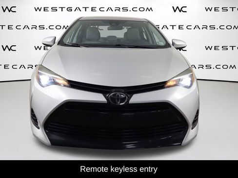 Used 2018 Toyota Corolla LE FWD image 2