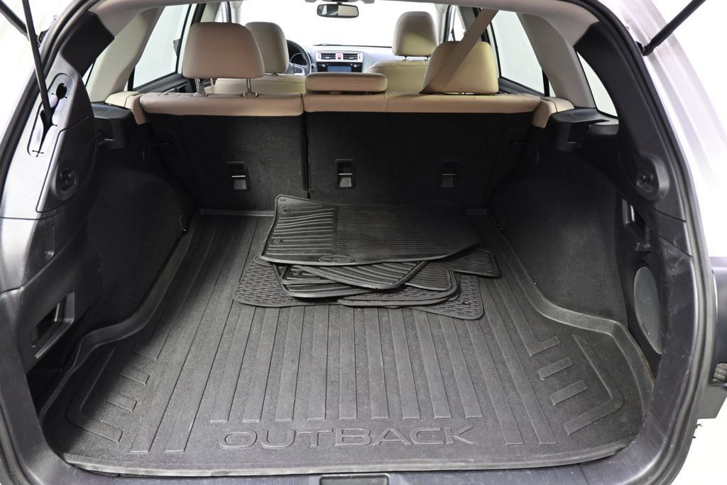 Used 2015 Subaru Outback 2.5i Limited AWD/4WD image 17