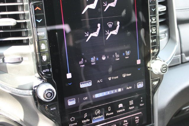 Used 2025 RAM 2500 Laramie AWD/4WD image 29