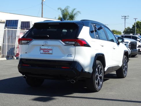 New 2025 Toyota RAV4 XSE image 5