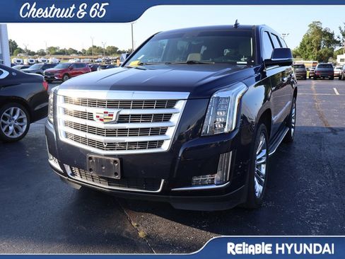 Used 2019 Cadillac Escalade Luxury w/ LPO, Radiant Package AWD/4WD image 10