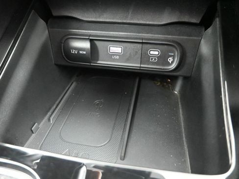 Used 2024 Kia Telluride SX w/ Towing Package image 24