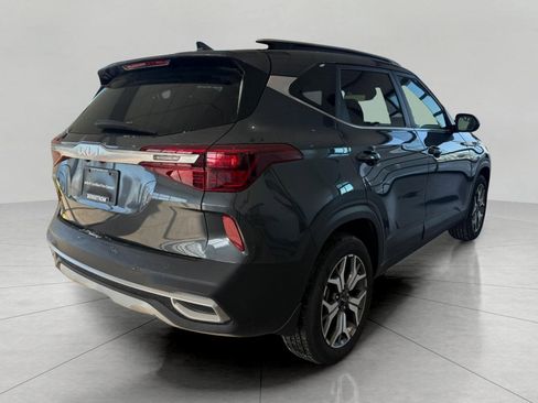 Used 2023 Kia Seltos EX image 12