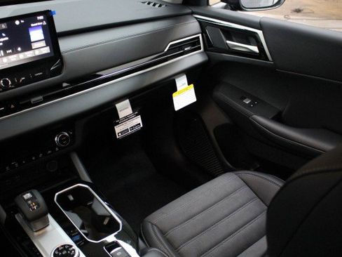 New 2026 Mitsubishi Outlander SE image 22