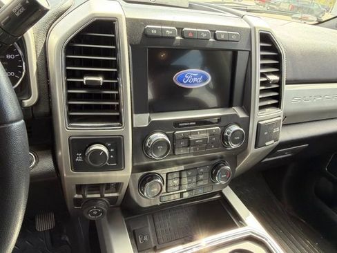 Used 2021 Ford F250 Lariat w/ Lariat Ultimate Package AWD/4WD image 7