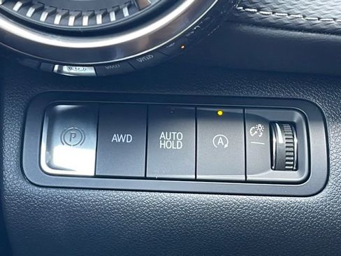 New 2026 Chevrolet Equinox LT w/ Convenience Package II image 14