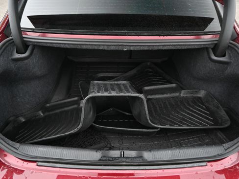 Used 2022 Dodge Charger R/T w/ Plus Group RWD image 33